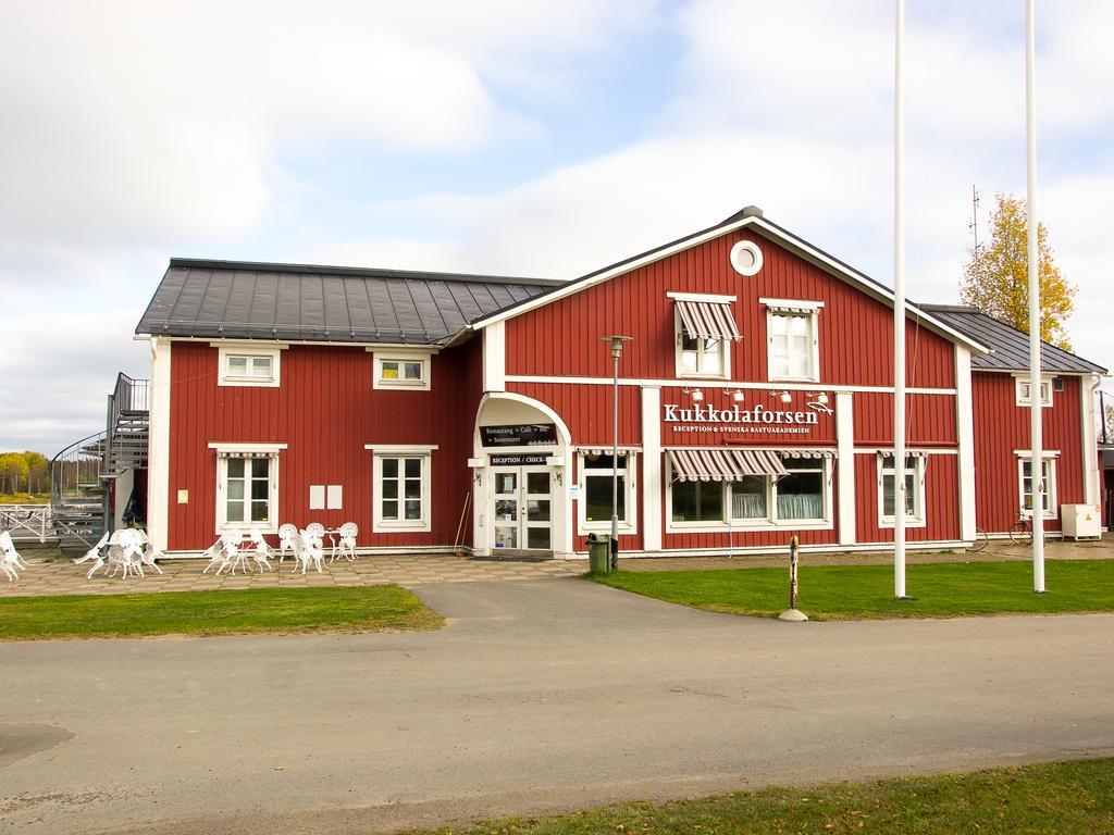 Hotel Kukkolaforsen Turist & Konferens Exterior foto